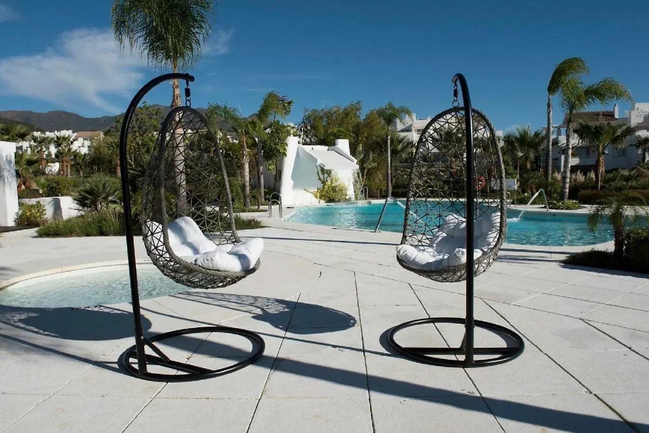 אסטפונה Alcazaba Lagoon Luxury Appartment דירה