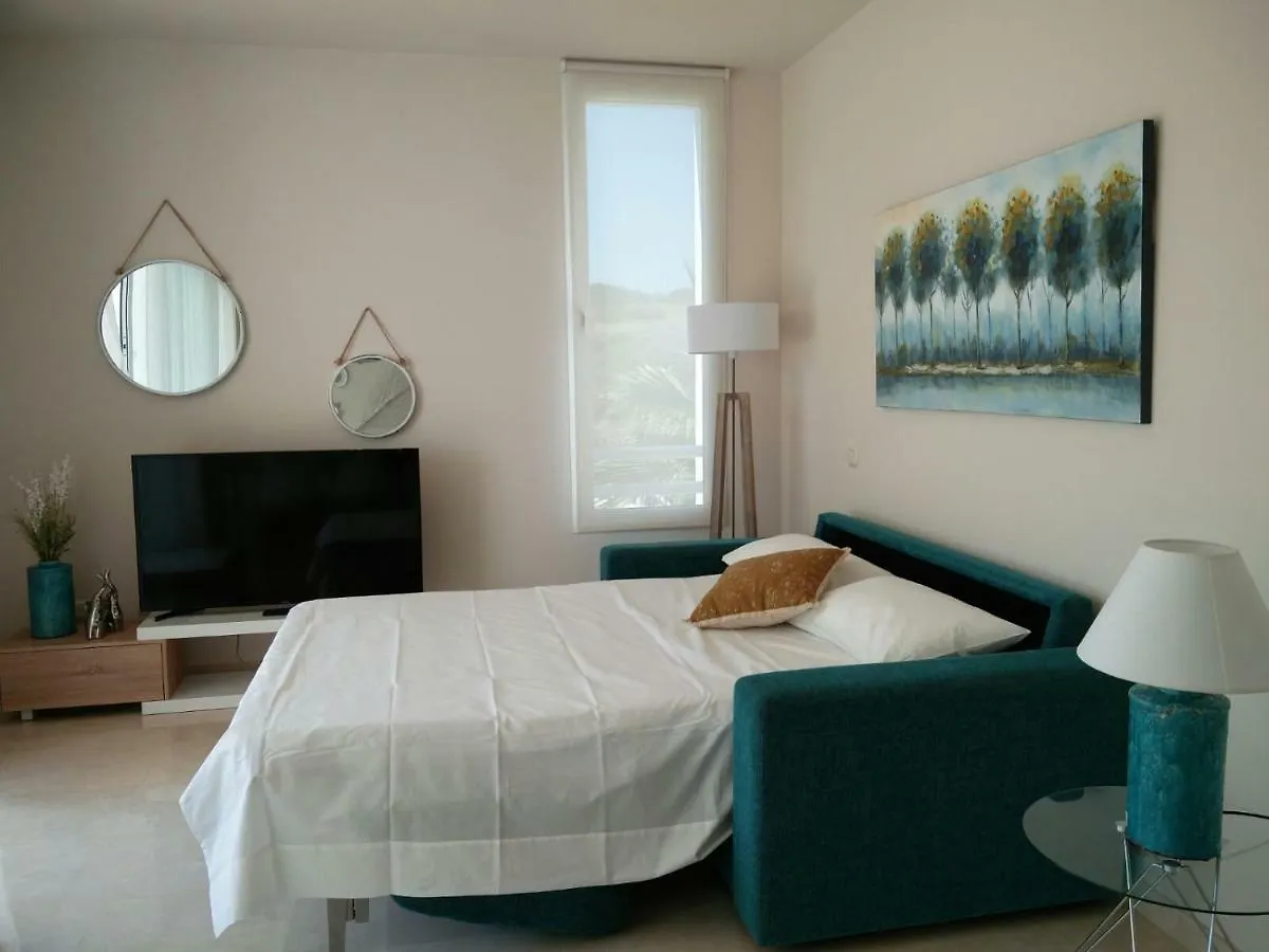 Alcazaba Lagoon Luxury Appartment Estepona